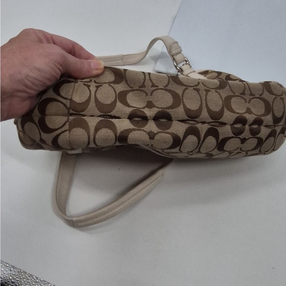 Coach canvas trimmed in leather purse - Picture 6 of 6